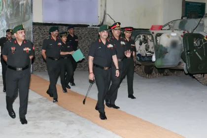Southern Army Commander Lt Gen Rajesh Pushkar Reviews Projects at 512 Army Base Workshop