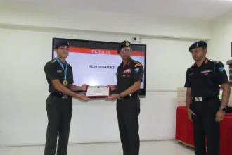 Captain Ayush Aswal Named Best Student at MCTE Mhow