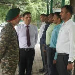 Maj Gen Mandeep Pal Singh Gill Interacting