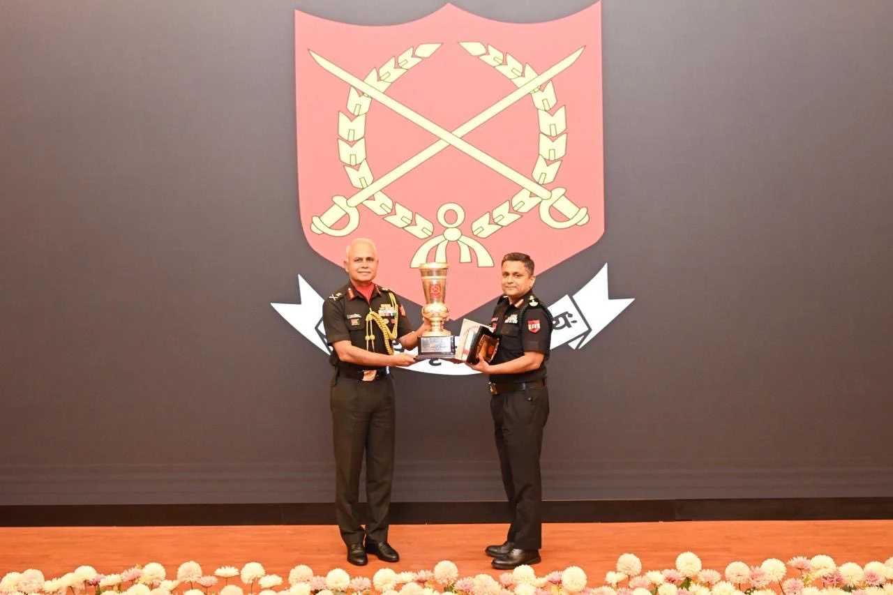 Officer Giving Trophy 1