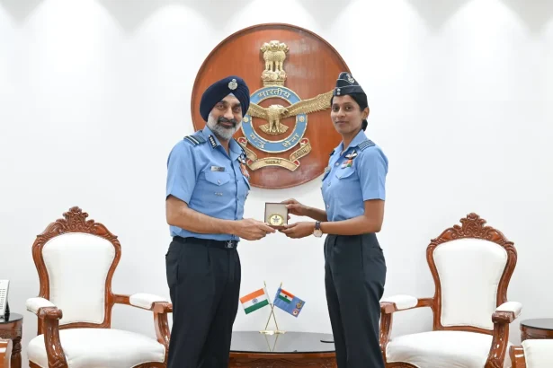 Squadron Leader Bhawana Kanth Becomes IAF’s First Woman Fighter Combat Leader, Felicitated by Air Chief Marshal AP Singh