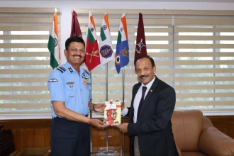 Lt Gen PC Nair Getting Memento