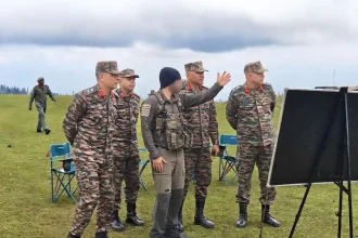 Northern Army Commander Lt Gen Pratik Sharma Reviews Security Situation in South Kashmir