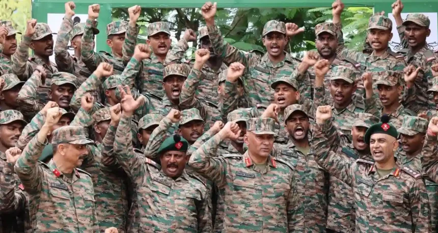 Lt Gen Pratik Sharma and Other Officers 4