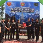 Maj Gen Amaresh Gunjan Giving Memento