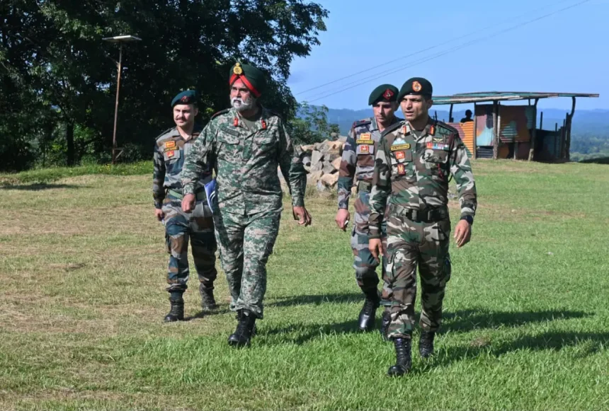 Maj Gen H S Mavi and Other Officers