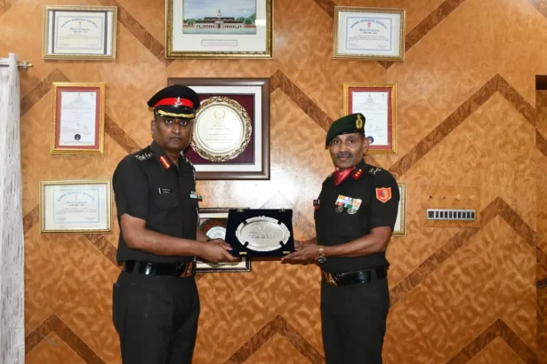 Maj Gen Jitendra Singh Visits Sainik School Tilaiya, Inspires Cadets to Join Indian Armed Forces