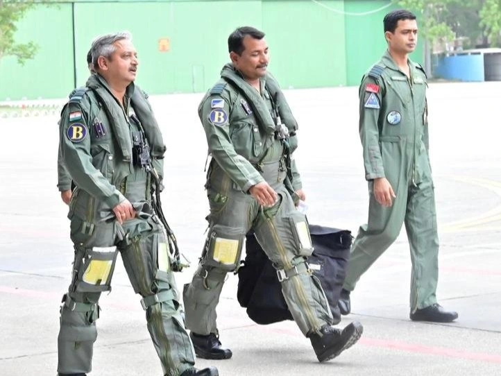Officers in G Suit