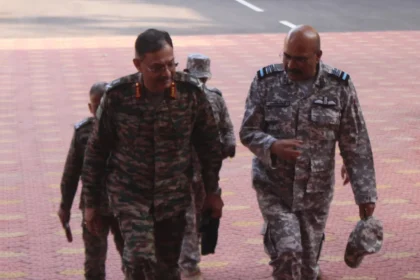 Air Marshal George Thomas and Lt Gen Pushpendra Singh