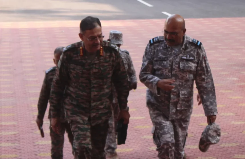 Air Marshal George Thomas and Lt Gen Pushpendra Singh