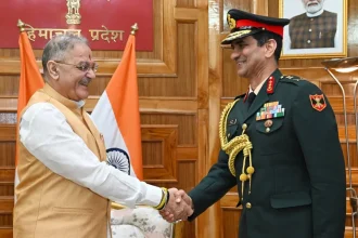 Lt Gen Shrinjay Pratap Singh Calls on Himachal Pradesh Governor Kavinder Gupta in Shimla