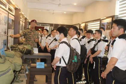 Shatrujeet Brigade Hosts 34-Member Japanese Delegation, Showcases Airborne Combat Capabilities